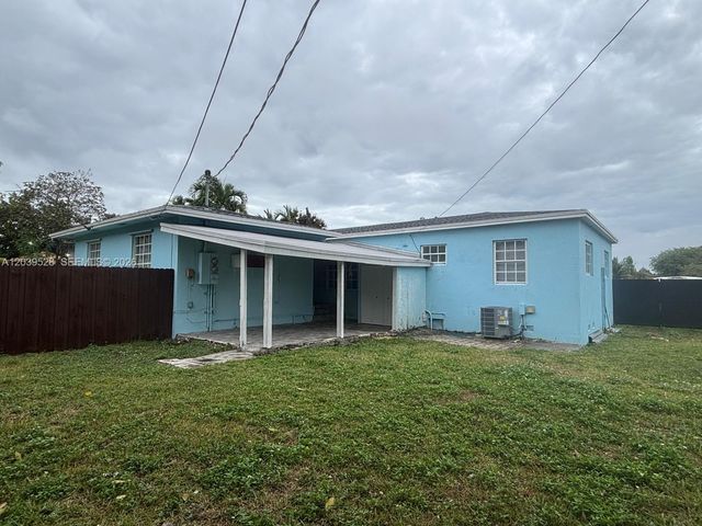 2150 SW 76th Ct, Miami, FL 33155