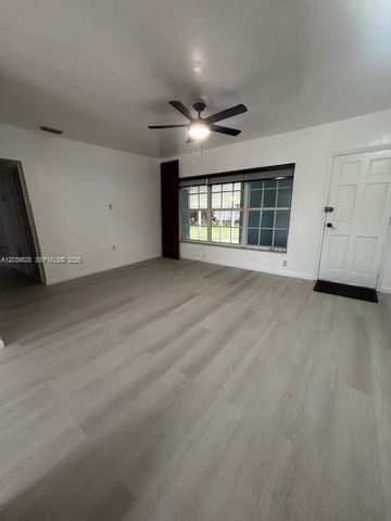 2150 SW 76th Ct, Miami, FL 33155