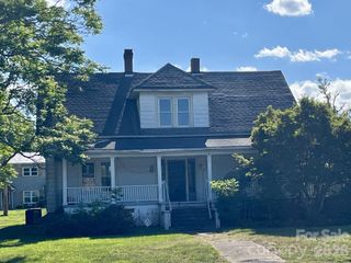 600 Burkemont Avenue, Morganton, NC 28655