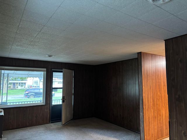25193 Rosenbusch Boulevard, Macomb Twp, MI 48089