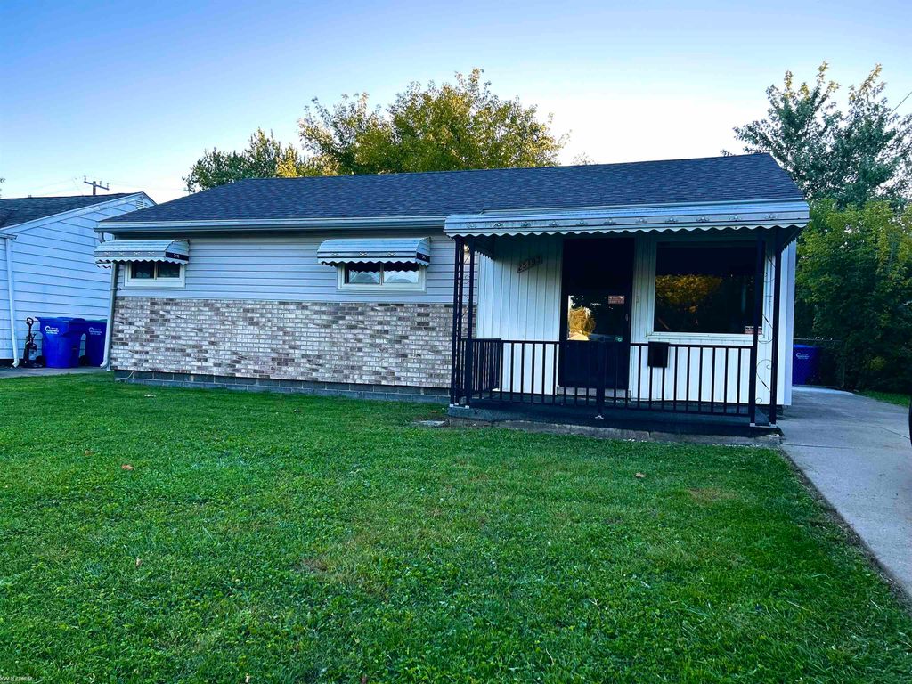 25193 Rosenbusch Boulevard, Macomb Twp, MI 48089