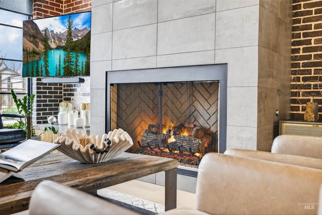 2526 W Rustic Forge St, Eagle, ID 83616