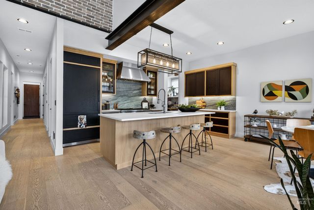 2526 W Rustic Forge St, Eagle, ID 83616