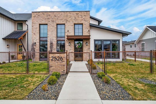 2526 W Rustic Forge St, Eagle, ID 83616