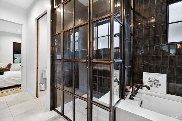 2526 W Rustic Forge St, Eagle, ID 83616