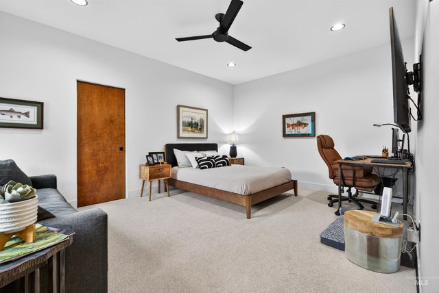 2526 W Rustic Forge St, Eagle, ID 83616