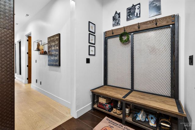 2526 W Rustic Forge St, Eagle, ID 83616