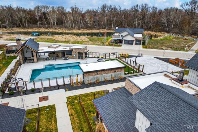 2526 W Rustic Forge St, Eagle, ID 83616