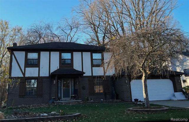 31693 Hillbrook Street, Livonia, MI 48152