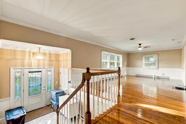 10 Munson Street, Hudson, MA 01749