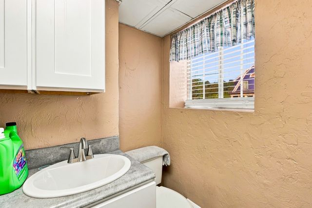 10 Munson Street, Hudson, MA 01749