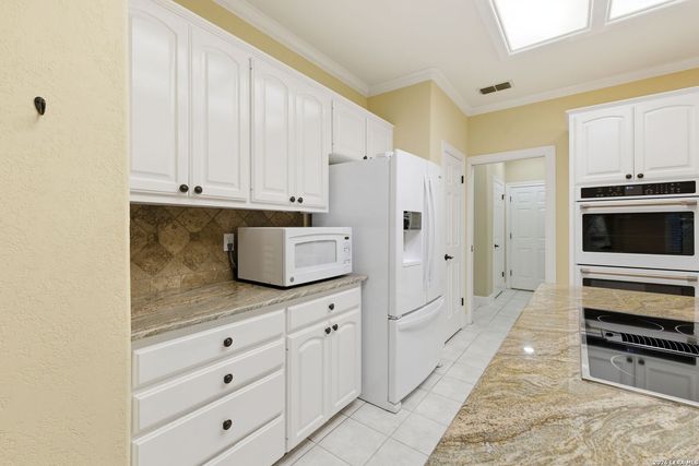 3 Sherborne Wood, San Antonio, TX 78218