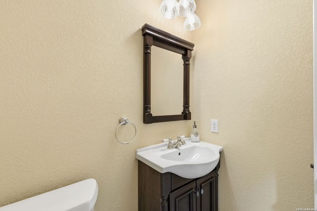 3 Sherborne Wood, San Antonio, TX 78218