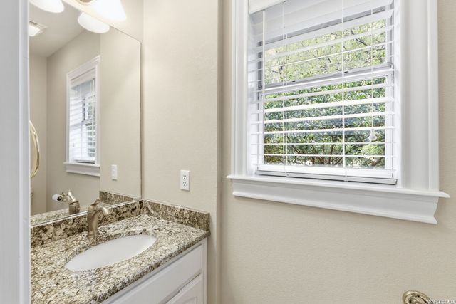 3 Sherborne Wood, San Antonio, TX 78218