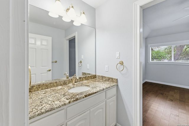 3 Sherborne Wood, San Antonio, TX 78218
