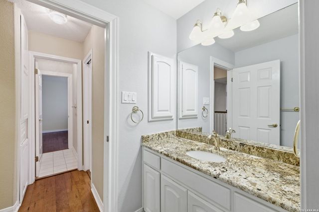 3 Sherborne Wood, San Antonio, TX 78218
