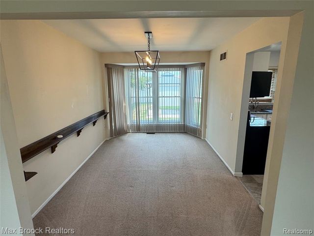 35865 Ashford Drive, Sterling Heights, MI 48312