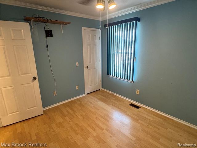 35865 Ashford Drive, Sterling Heights, MI 48312