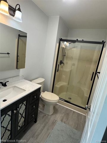 35865 Ashford Drive, Sterling Heights, MI 48312