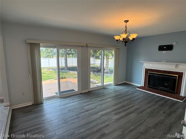 35865 Ashford Drive, Sterling Heights, MI 48312
