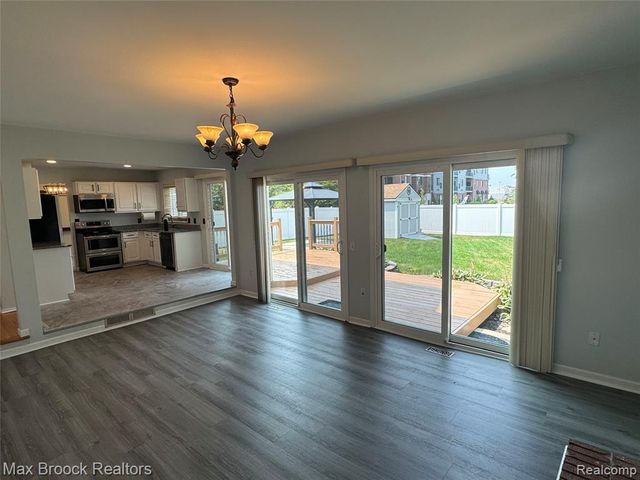 35865 Ashford Drive, Sterling Heights, MI 48312