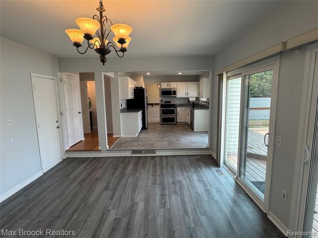35865 Ashford Drive, Sterling Heights, MI 48312