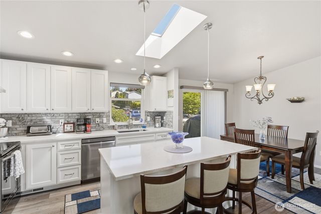 8925 19th Place SE, Lake Stevens, WA 98258