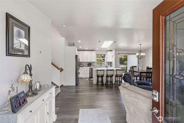 8925 19th Place SE, Lake Stevens, WA 98258