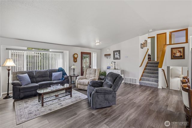 8925 19th Place SE, Lake Stevens, WA 98258