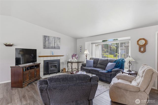 8925 19th Place SE, Lake Stevens, WA 98258