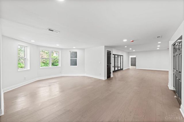 5960 Eaglet Drive, West Chester, OH 45069