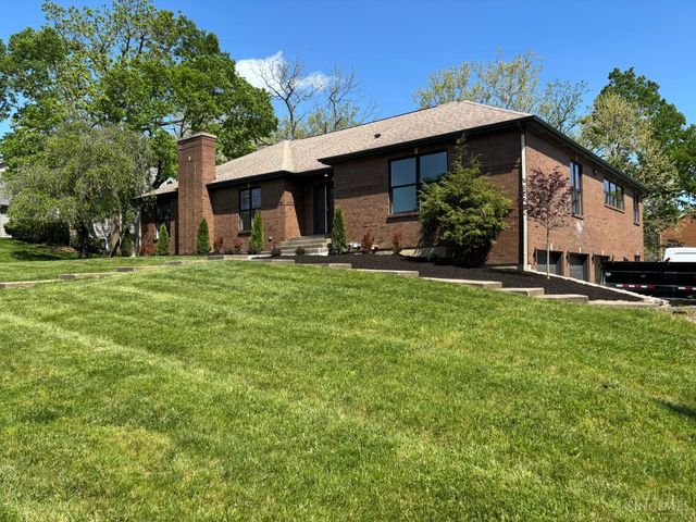 5960 Eaglet Drive, West Chester, OH 45069