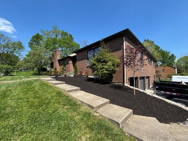 5960 Eaglet Drive, West Chester, OH 45069