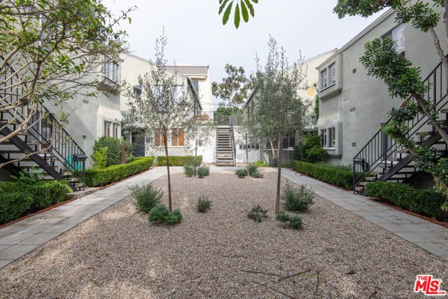 9025 Rangely Avenue 9031, Los Angeles, CA 90048