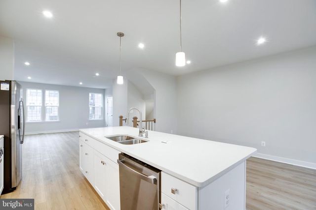 4492 BLUSH PEONY TER, Chantilly, VA 20151