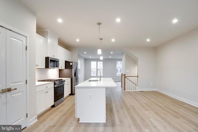 4492 BLUSH PEONY TER, Chantilly, VA 20151