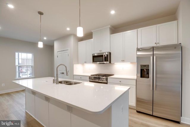 4492 BLUSH PEONY TER, Chantilly, VA 20151