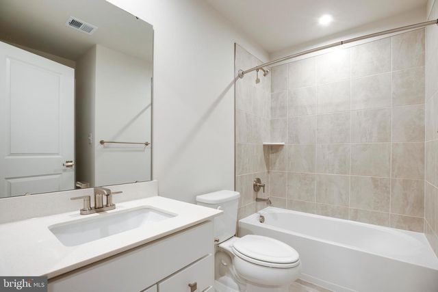 4492 BLUSH PEONY TER, Chantilly, VA 20151