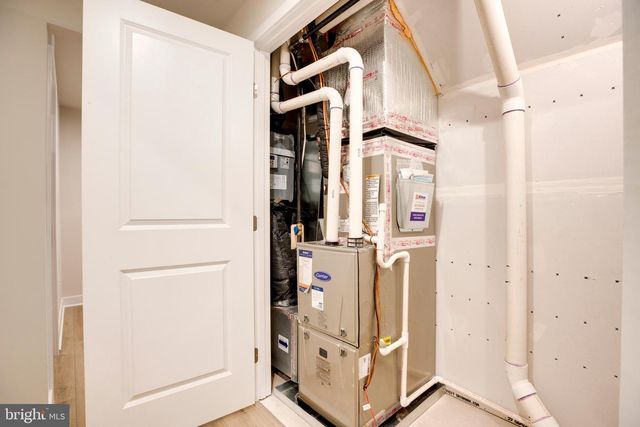 4492 BLUSH PEONY TER, Chantilly, VA 20151