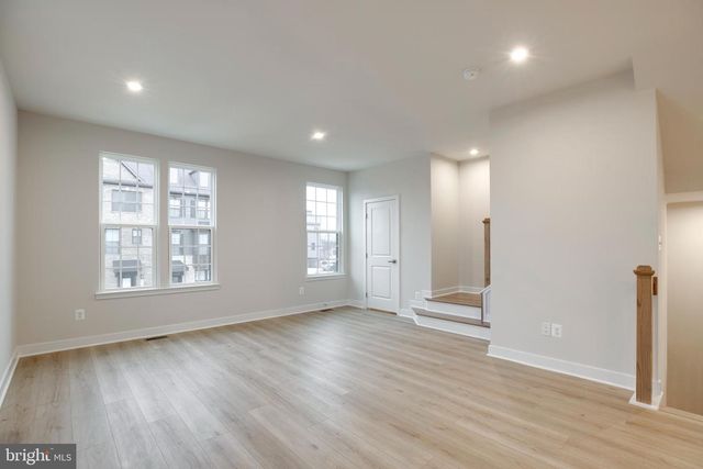 4492 BLUSH PEONY TER, Chantilly, VA 20151