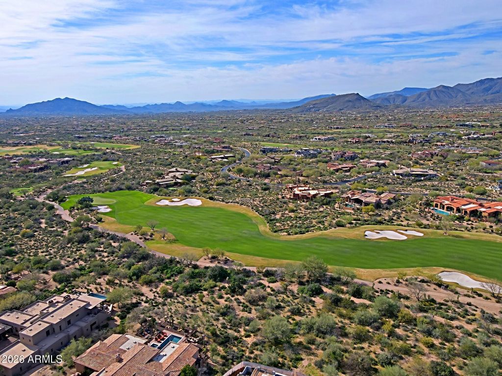 Image 12 of property listing at 11002 E WILDCAT HILL Road, Scottsdale, AZ 85262