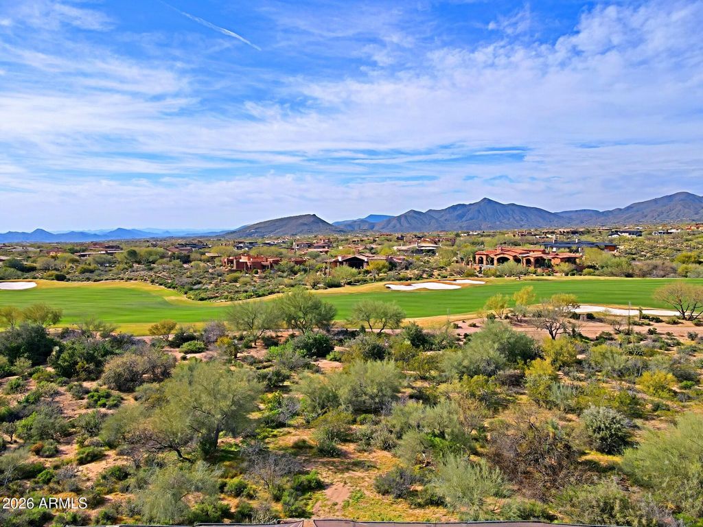 Image 15 of property listing at 11002 E WILDCAT HILL Road, Scottsdale, AZ 85262