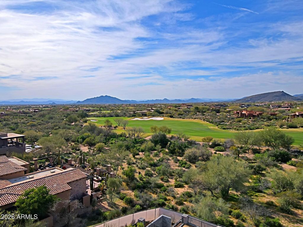 Image 16 of property listing at 11002 E WILDCAT HILL Road, Scottsdale, AZ 85262