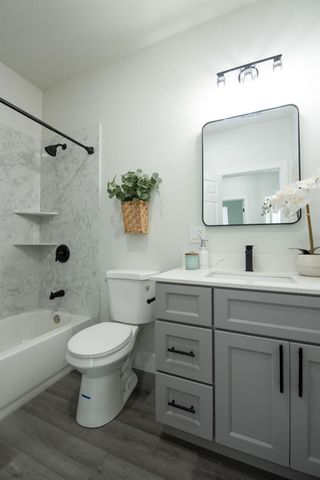 800 La Contenta Dr, Valley Springs, CA 95252