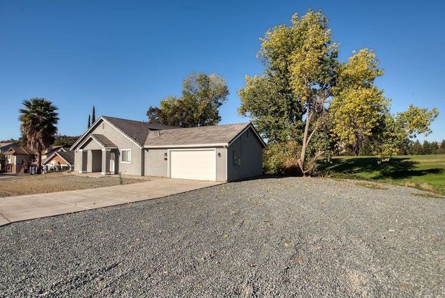 800 La Contenta Dr, Valley Springs, CA 95252