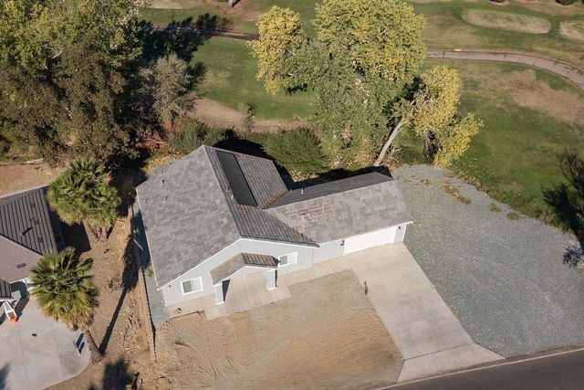800 La Contenta Dr, Valley Springs, CA 95252