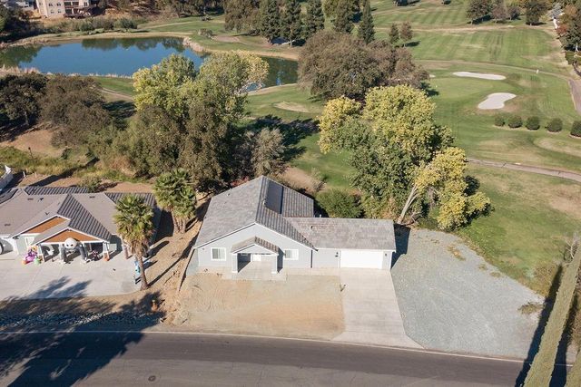 800 La Contenta Dr, Valley Springs, CA 95252