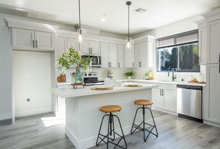 800 La Contenta Dr, Valley Springs, CA 95252
