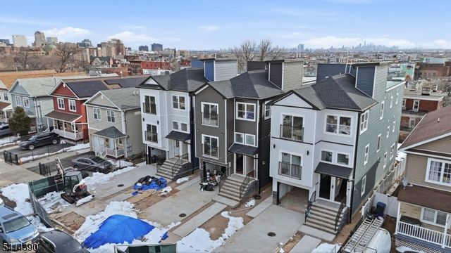 44 Milford Ave, Newark City, NJ 07108