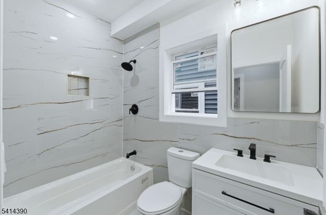 44 Milford Ave, Newark City, NJ 07108